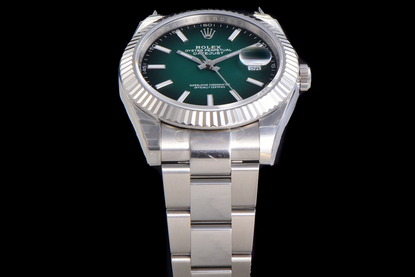 NO:944299,The newly launched 41mm Rolex Automatic Mechanical Movement Datejust Series 126331 Men's Datejust Watch, 41 mm in diameter. 1. Equipped with an exclusive integrated movement that is consistent with the original version and has no card, and the power can truly reach 72 hours. The movement factory is developed according to the original movement, and all parts are reproduced according to the original 11. It is the strongest version of the movement in the market. 2. The entire watch is made of 904L stainless steel / the ring is electroplated with real platinum, and the entire watch accessories are universal with the original version.  3. Literally uses the original Rolex technology to develop a bowl-type dial at a ratio of 1:1. The surface color and surface bottom appearance are consistent with the original. 4. The water chestnut lines on the bezel and the electroplated real platinum bezel are truly consistent with the original version. WKD is a factory that only makes the best and most high-quality products without card, rolex.19860909全新推出41mm 劳力士自动机械机芯日志型系列126331男士日志型腕表,41毫米直径. 1.搭载独家与原版一致无卡度一体机芯,动力真正做到72小时,机芯厂按原版机芯开发,所有零件按原版11复刻,为市场最强版本机芯,没有之一. 2.整表904L精钢 /圈口电镀真白金,整表配件做到与原版通用. 3.字面使用原装劳力士技术1:1开发的碗盖型表面盘,表面色,表面底部外观均与原装一致 4.圈口菱角线条加上电镀真白金圈口真正做到与原版一致. WKD一家只为做最好最精品无卡度产品的工厂,,rolex,Watch