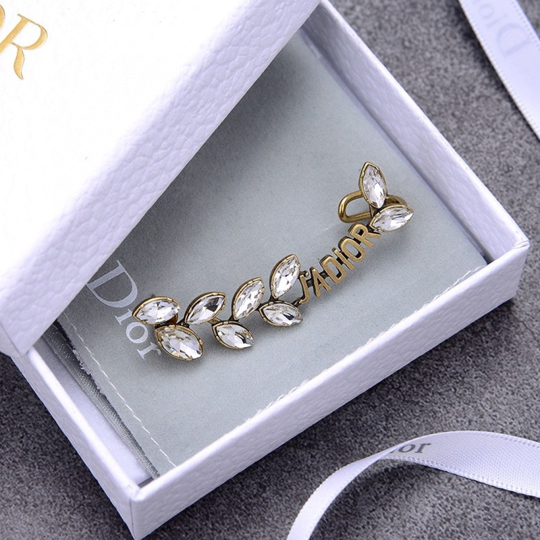 Dior DIOR迪奥耳钉分左右耳