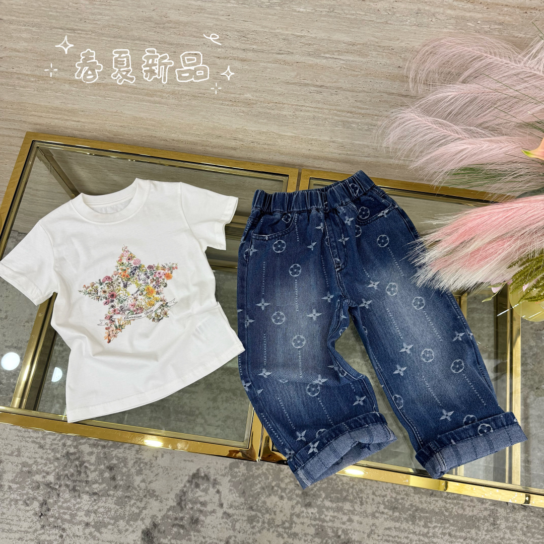 Jeans tallas 110-160@128 ⚠️No se aceptan devoluciones ni cambios. Foto plana. Detalles y apreciación.