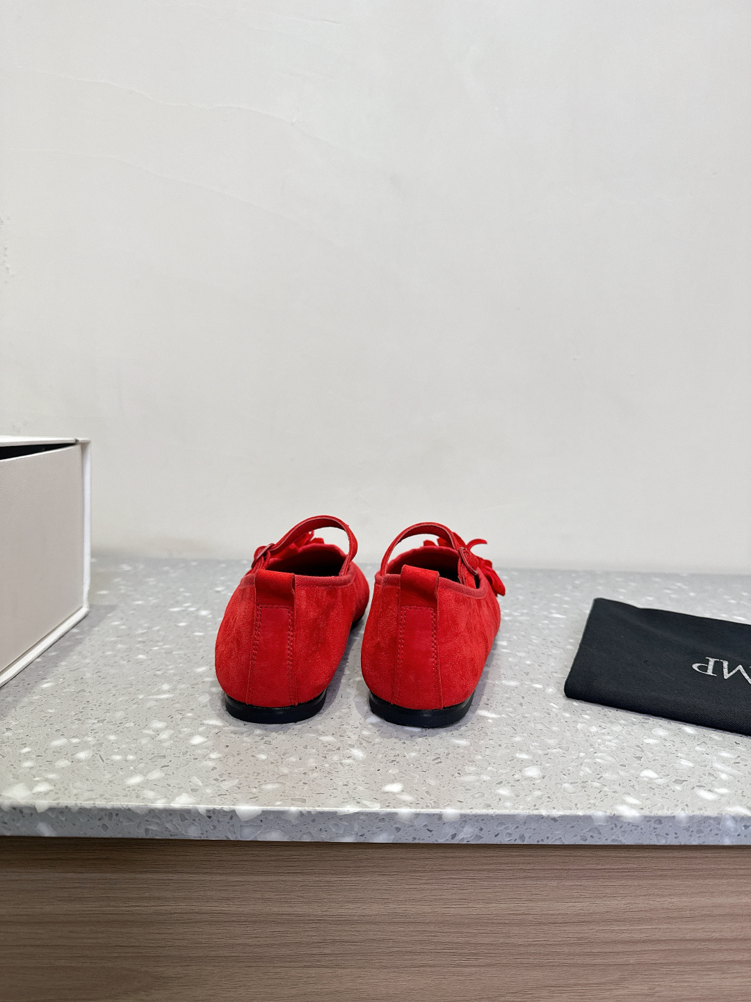 Spring and Summer Shoe Fashion: Mary Jane Style with Small Flower and Flat Bottom - 图片 6