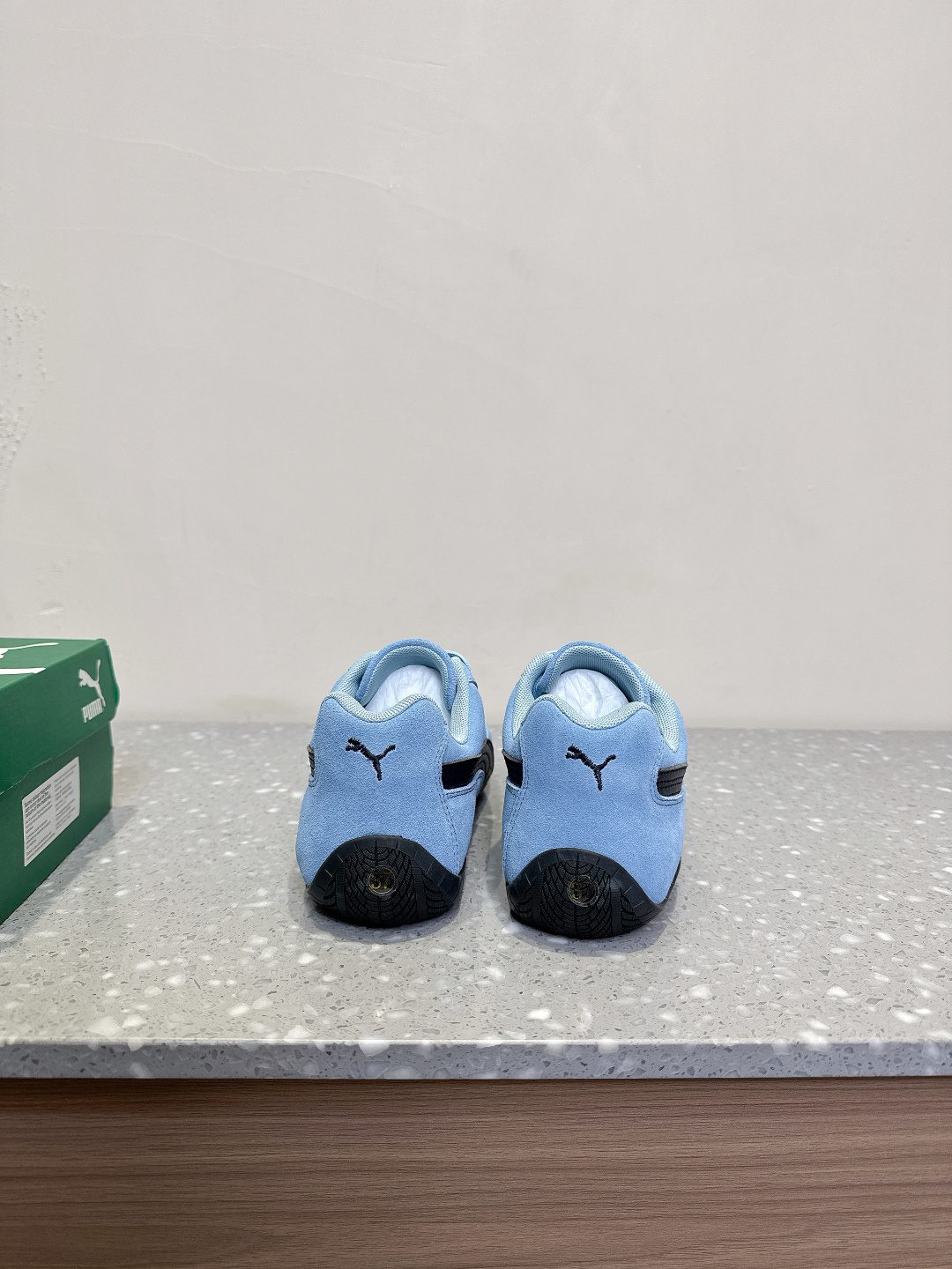 PUMA Spring and Summer Collection: Unique Retro Shoes with Cross-Border Cooperation - 图片 6