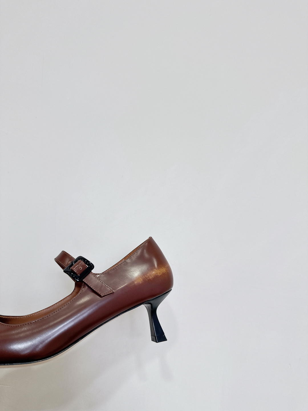 Fashionable Shoes by Shushu Tong: Stylish, Sweet, and Imported Materials - 图片 7