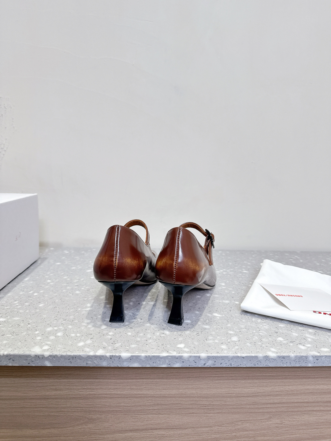 Fashionable Shoes by Shushu Tong: Stylish, Sweet, and Imported Materials - 图片 6