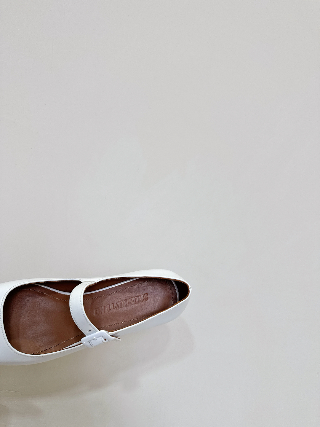 Fashionable Shoes: Shushu Tong Collection Highlights and Features - 图片 8