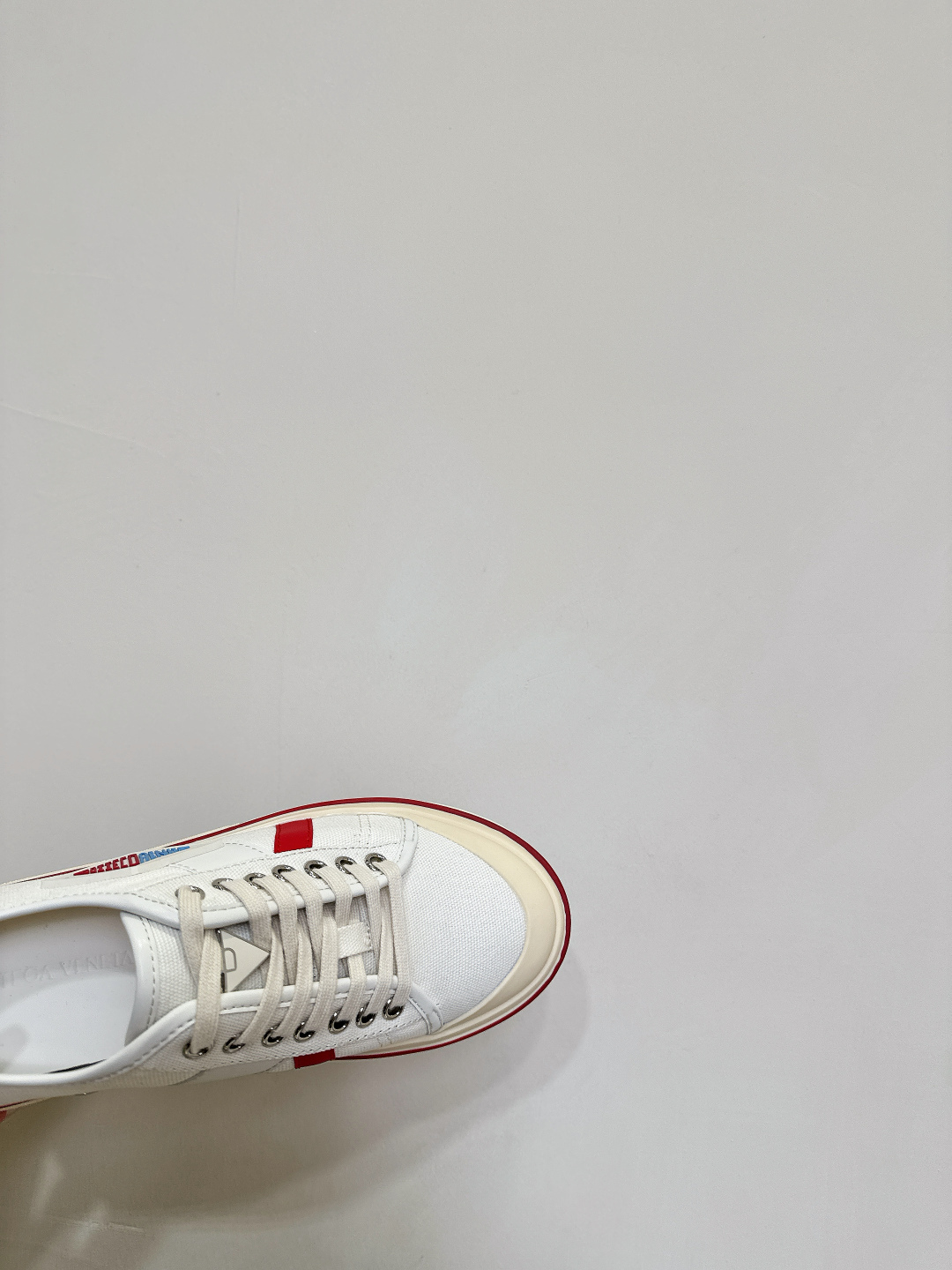 Bottega Veneta BV 25s: Retrograde Basket Design, Luxurious Parchment, Hand-Drawn Red Line. - 图片 7