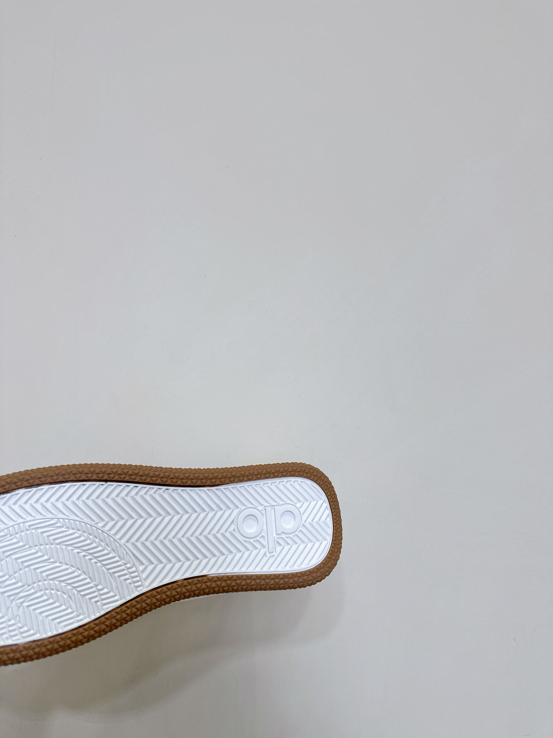 알로 팬더 모티프 두꺼운 밑창 소가죽 스니커즈 75502 이미지 9