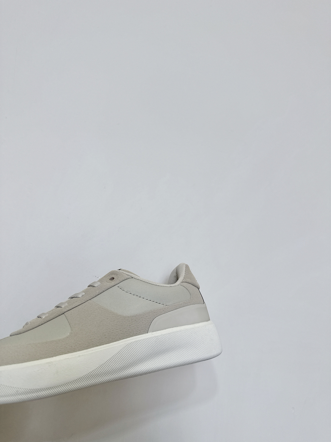 Lulemon Air-Recreational Jogging Shoes: Design for Balanced Stability and Flexibility - 图片 7