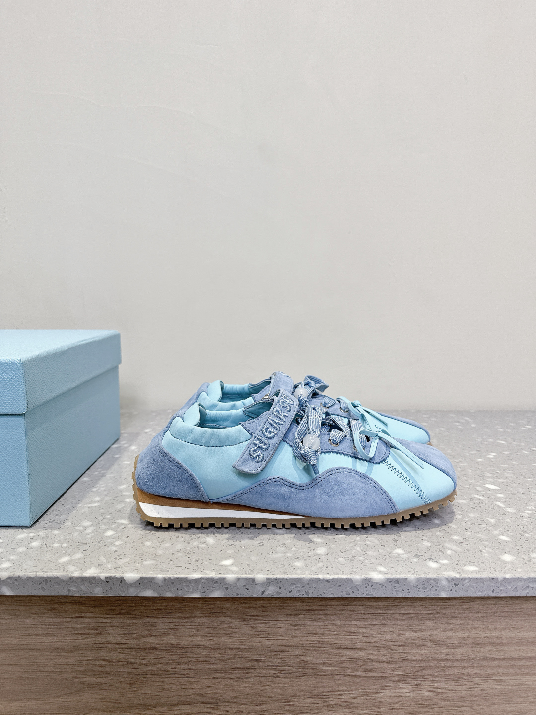 “Sugarsu Ballet Shoes: Summer Collection in Sheepskin and Yellow Weaves, Comfortable Design for Little Designers” - 图片 5
