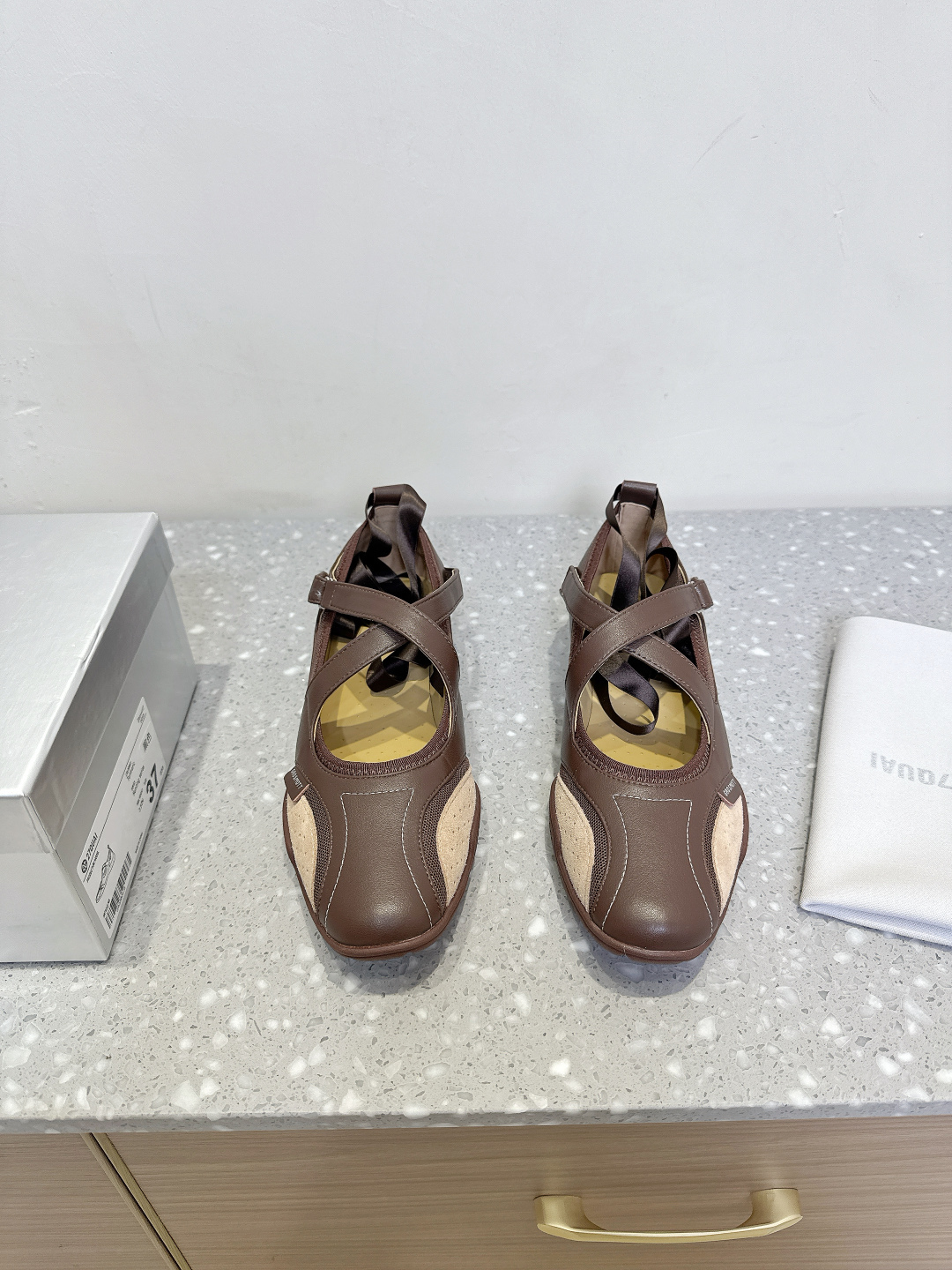 “Spring and Summer New Women’s Sports Shoes: Boxing Boots and Ballet Shoes Design, Comfortable and Fashionable”