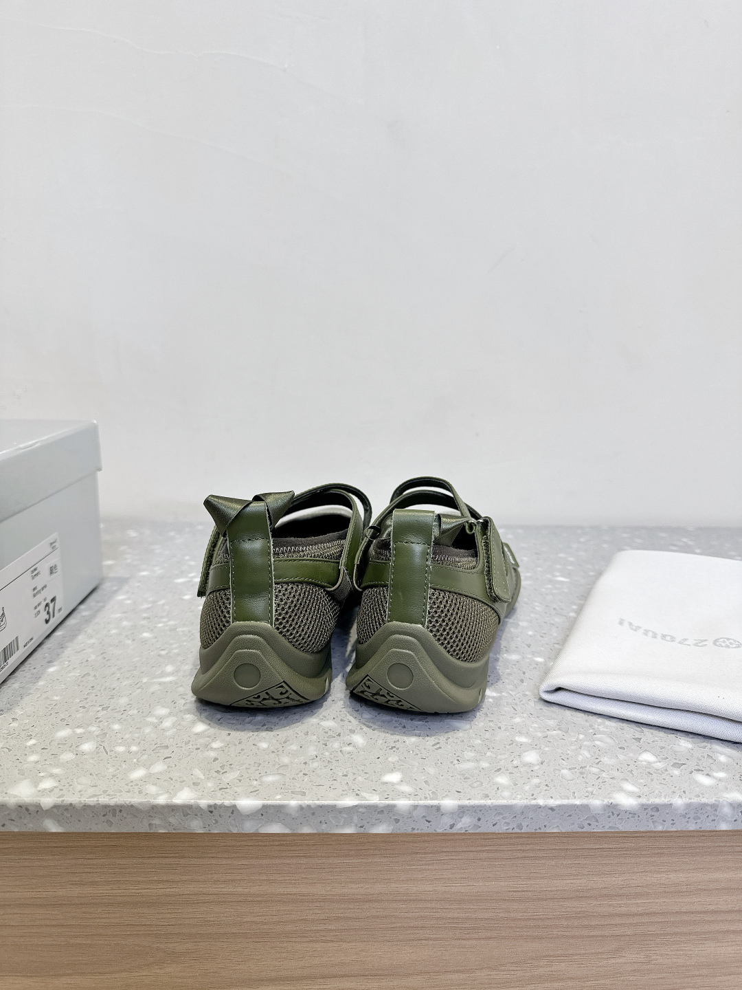 “Spring and Summer Sports Shoes: Boxing Boots and Ballet Flats Fusion for Fashionable Comfort” - 图片 6