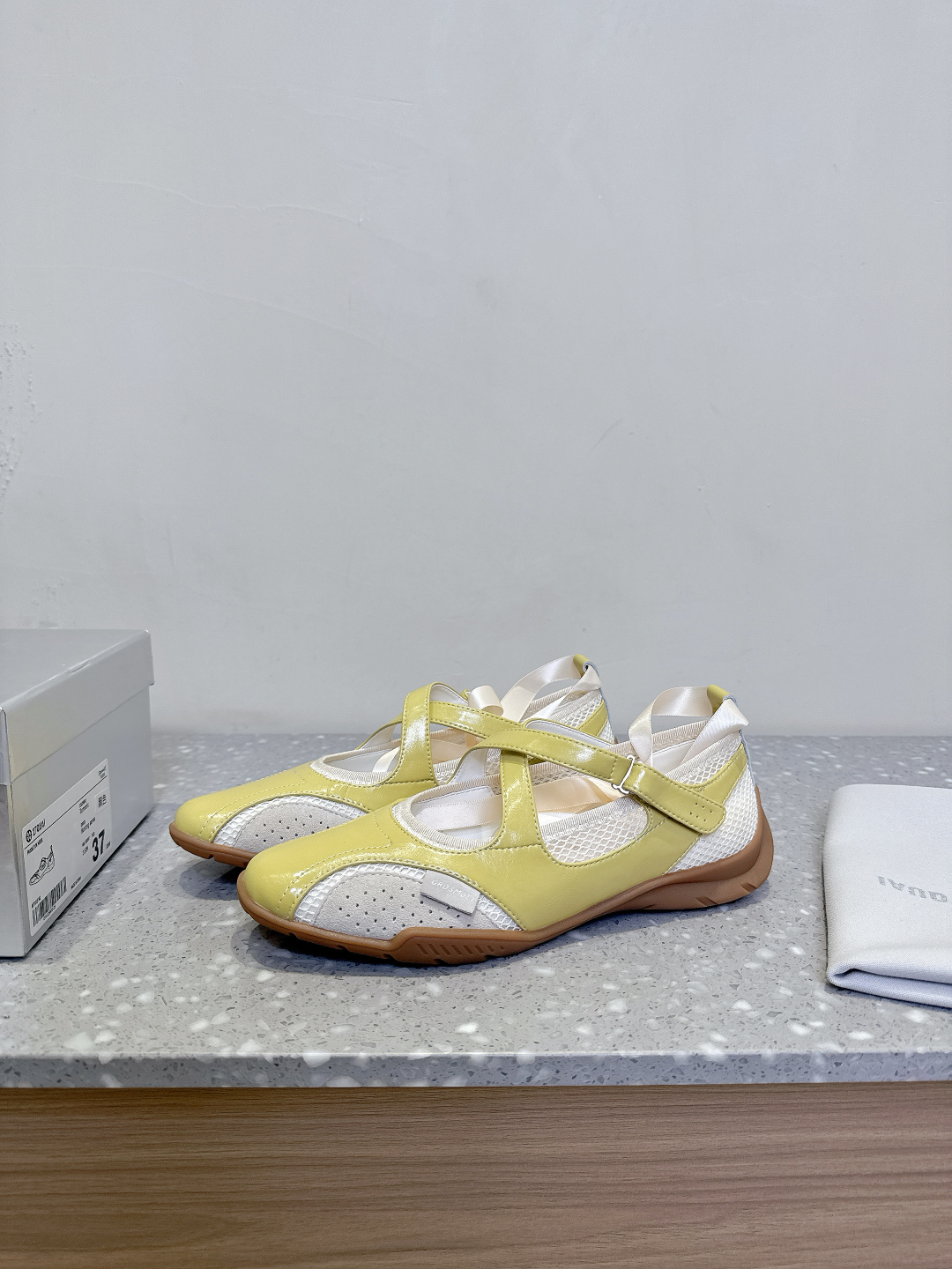 “Spring and Summer Fashion Shoes: Combining Boxing Boots and Ballet Shoes for Sports and Style” - 图片 3
