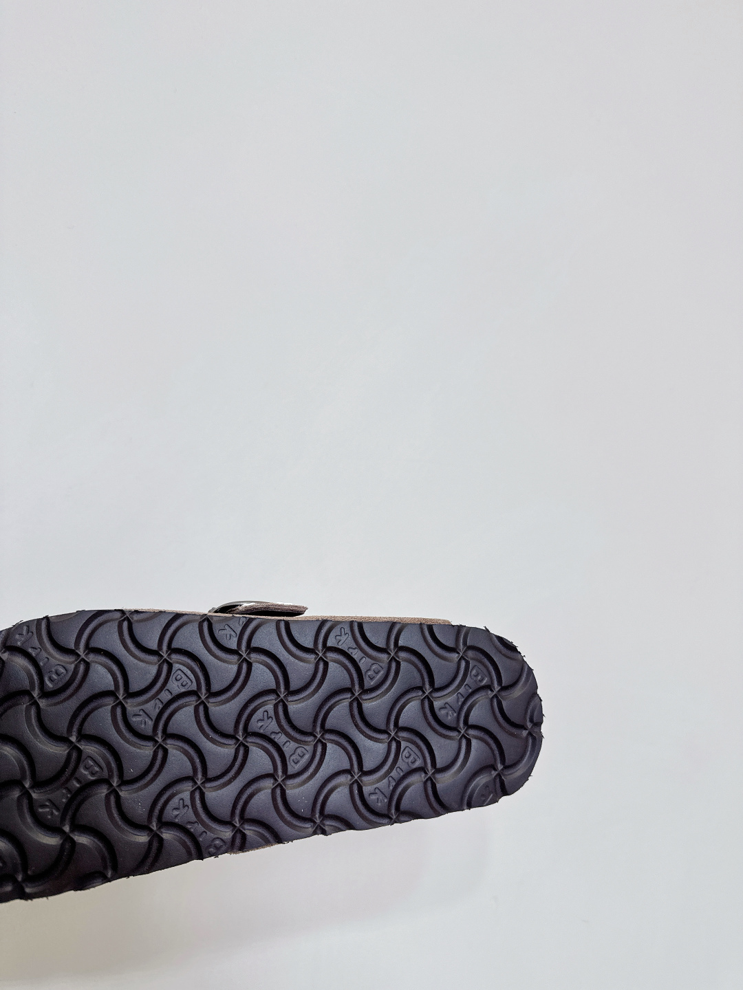 “Chrome Hearts Crocson 25ss Spring Summer Recreational Shoes Soft Wood Comfort Design” - 图片 9