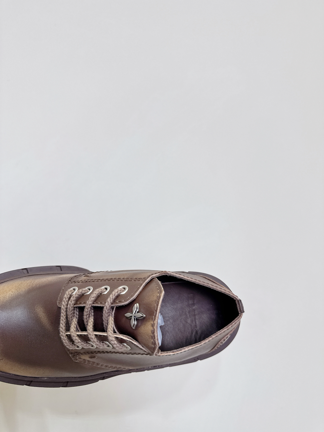 Fresh Small Crowds Derby Shoes with Thick Base for Leisure: Review & Features - 图片 8