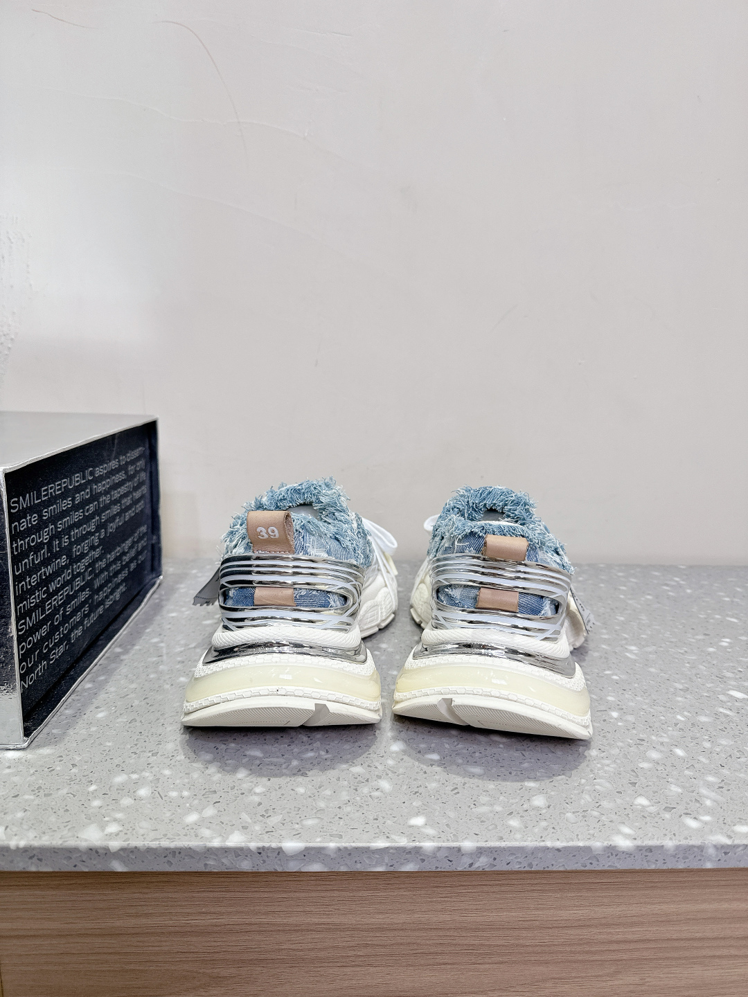 Smile Republic: 975 for Spring and Summer Shoe Collection - 图片 6
