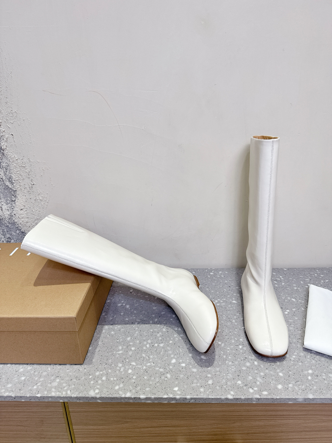 Stylish Miista Boots: New Autumn Collection with Original Imported Leather, Sizes 35-40. - 图片 3