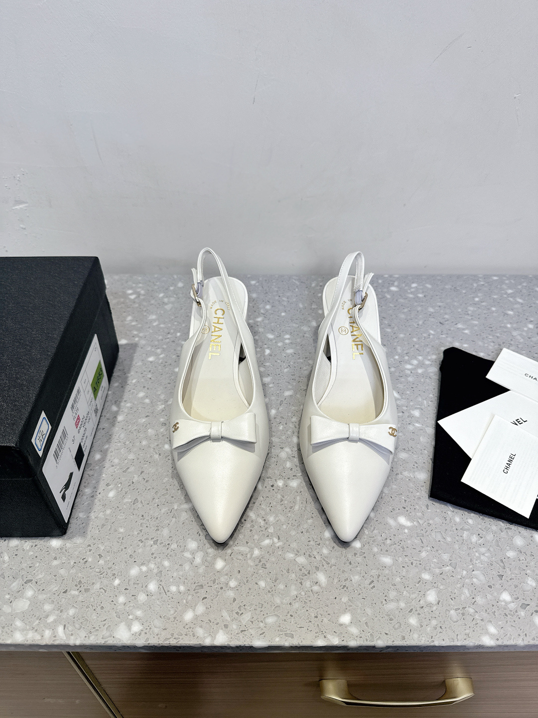 Chanel Xiaoxiang 25 años nuevo estilo de primavera y verano, tacones gruesos, lazos, puntera en punta, zapatos sencillo…