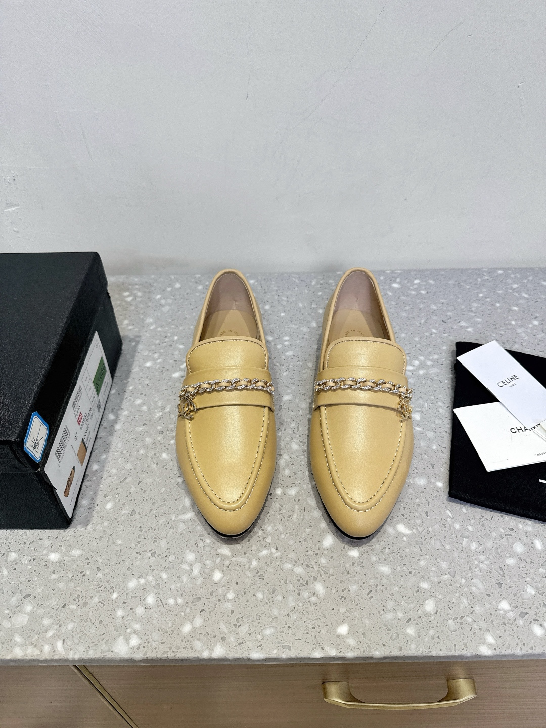 Chanel Xiaoxiang 25ss otoño e invierno nuevo estilo cadena hebilla zapatos individuales mocasines El estilo imprescindi…