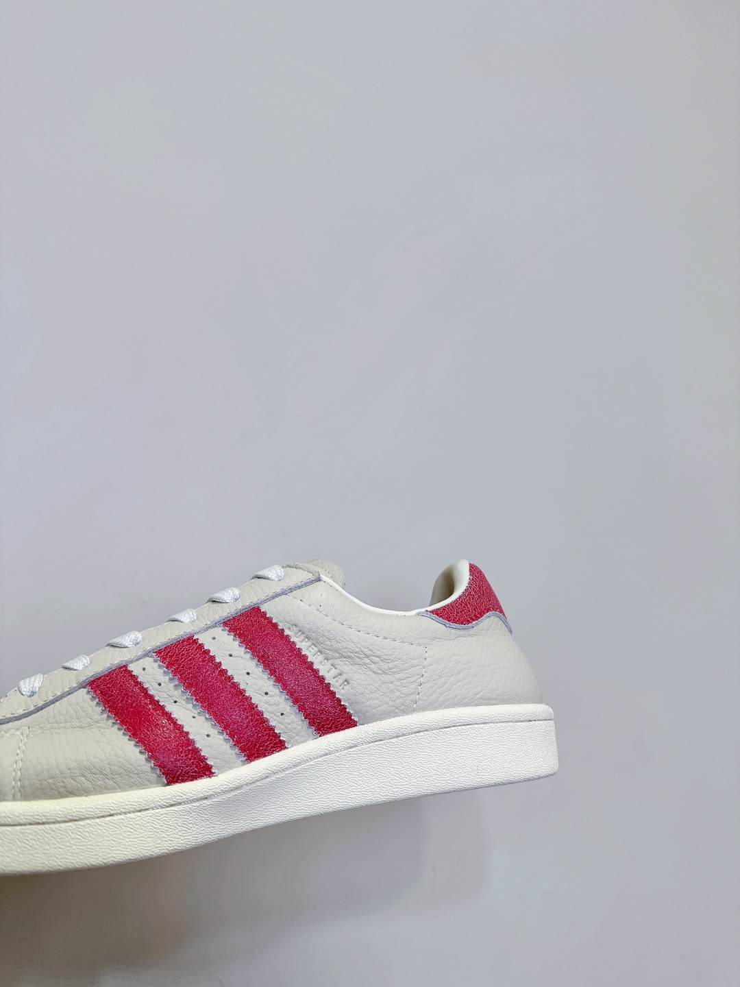 Adidas Alavav 25s Square Shellhead Skate Shoes feature enlarged design, cow leather, and unique shoe box. Size 35-40. - 图片 7