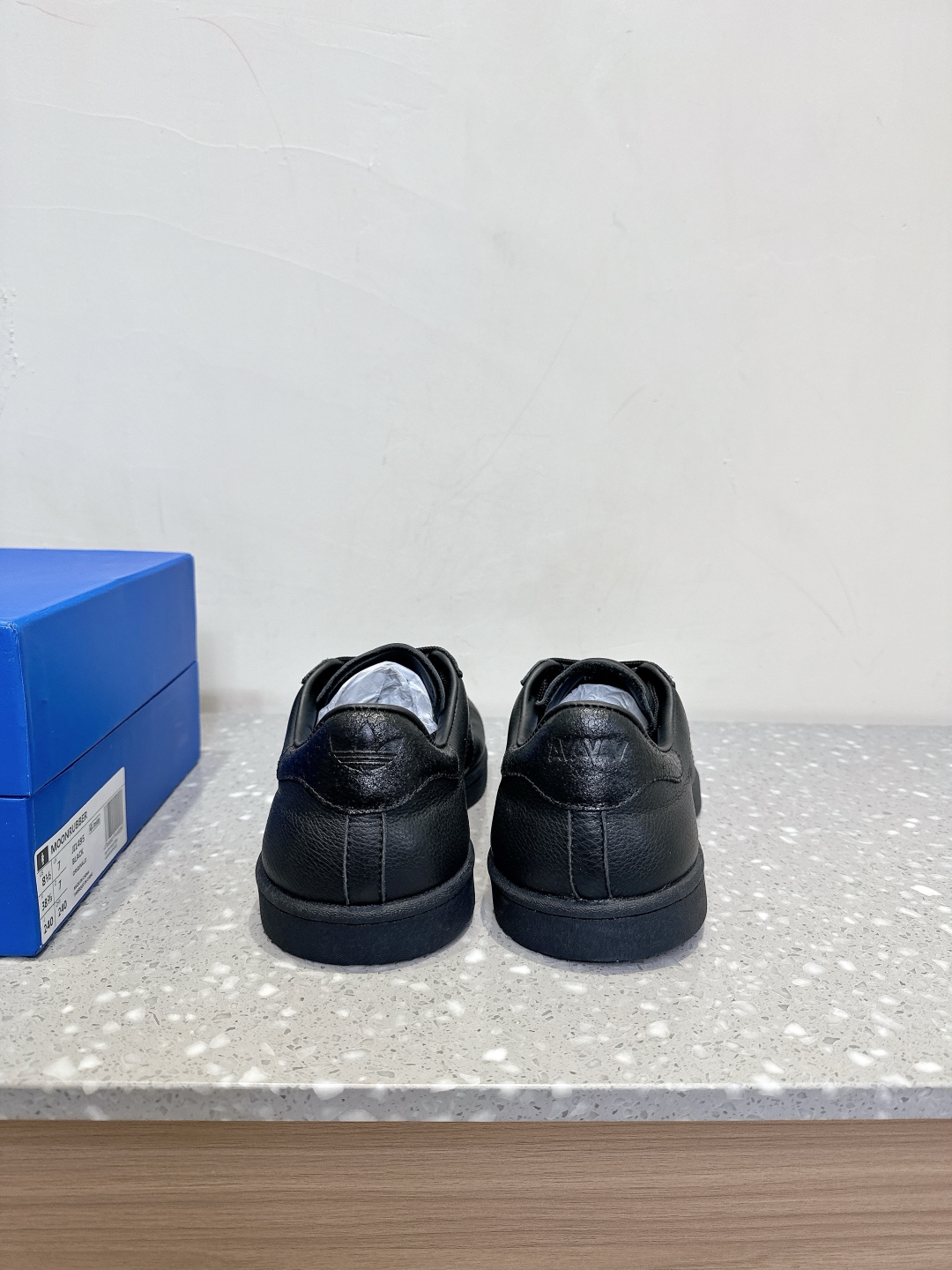 Adidas Alavav 25s Square Shellhead Skate Shoes feature enlarged design, fashion properties, wide fit, and cattle leather. Size 35-40. - 图片 6