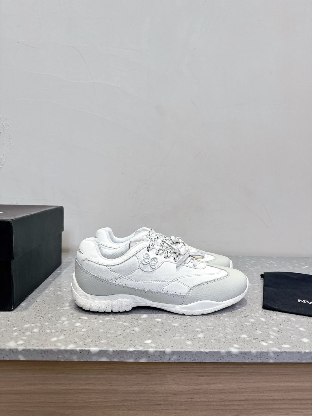 “German Recreational Shoes: New Autumn-Winter Collection with Unique Style and Comfort” - 图片 4