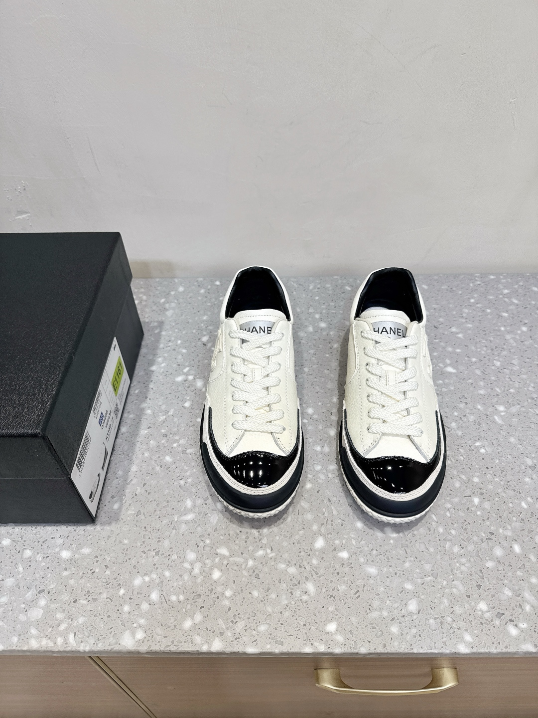 Chanel Xiaoxiang 25ss nuevos zapatos casuales y deportivos de otoño e invierno. Este par se ha convertido en …