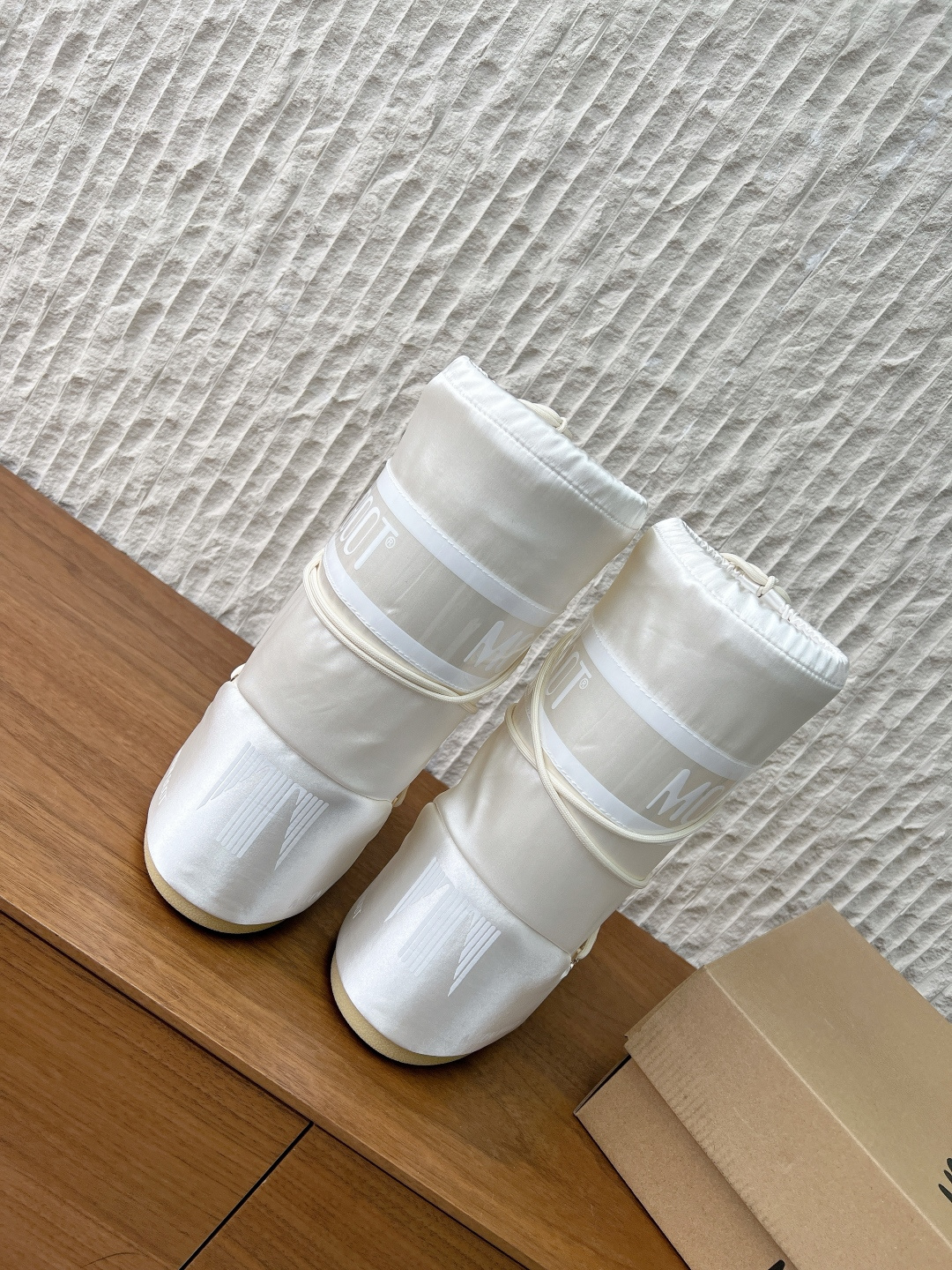 Unknown Boot 小众潮牌 25ss秋冬系列 胖呼呼 雪地靴
