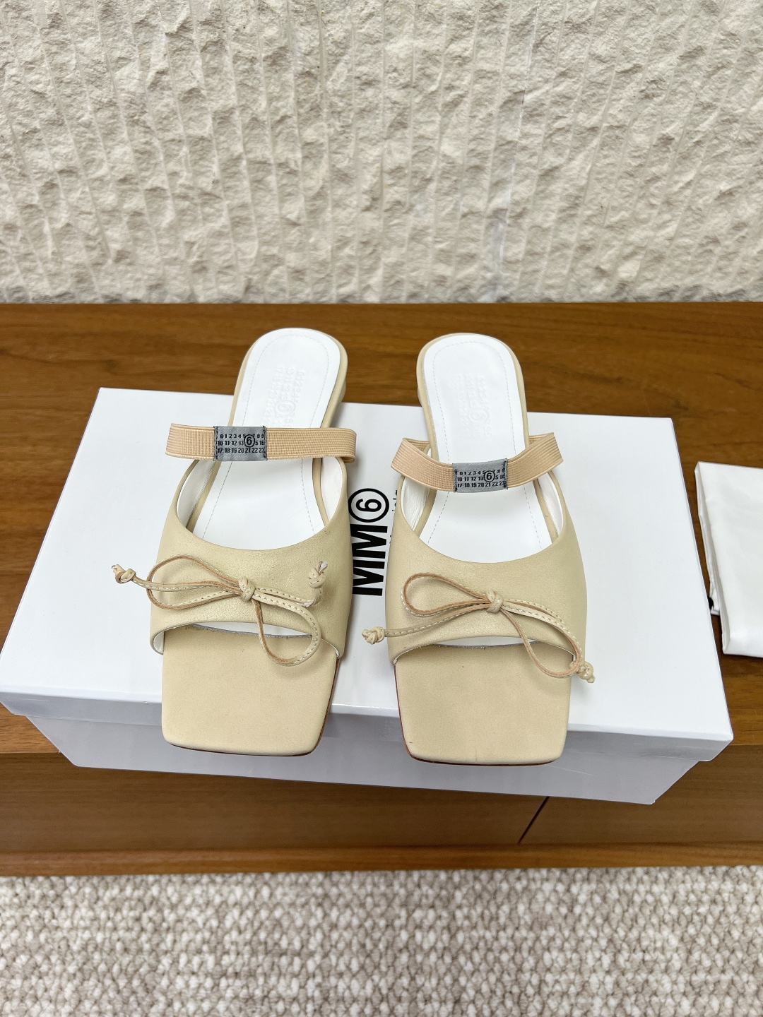 _dvM9sXpW0-ieb0K_bEo_pWGNzsItiw7wwZtSd8w