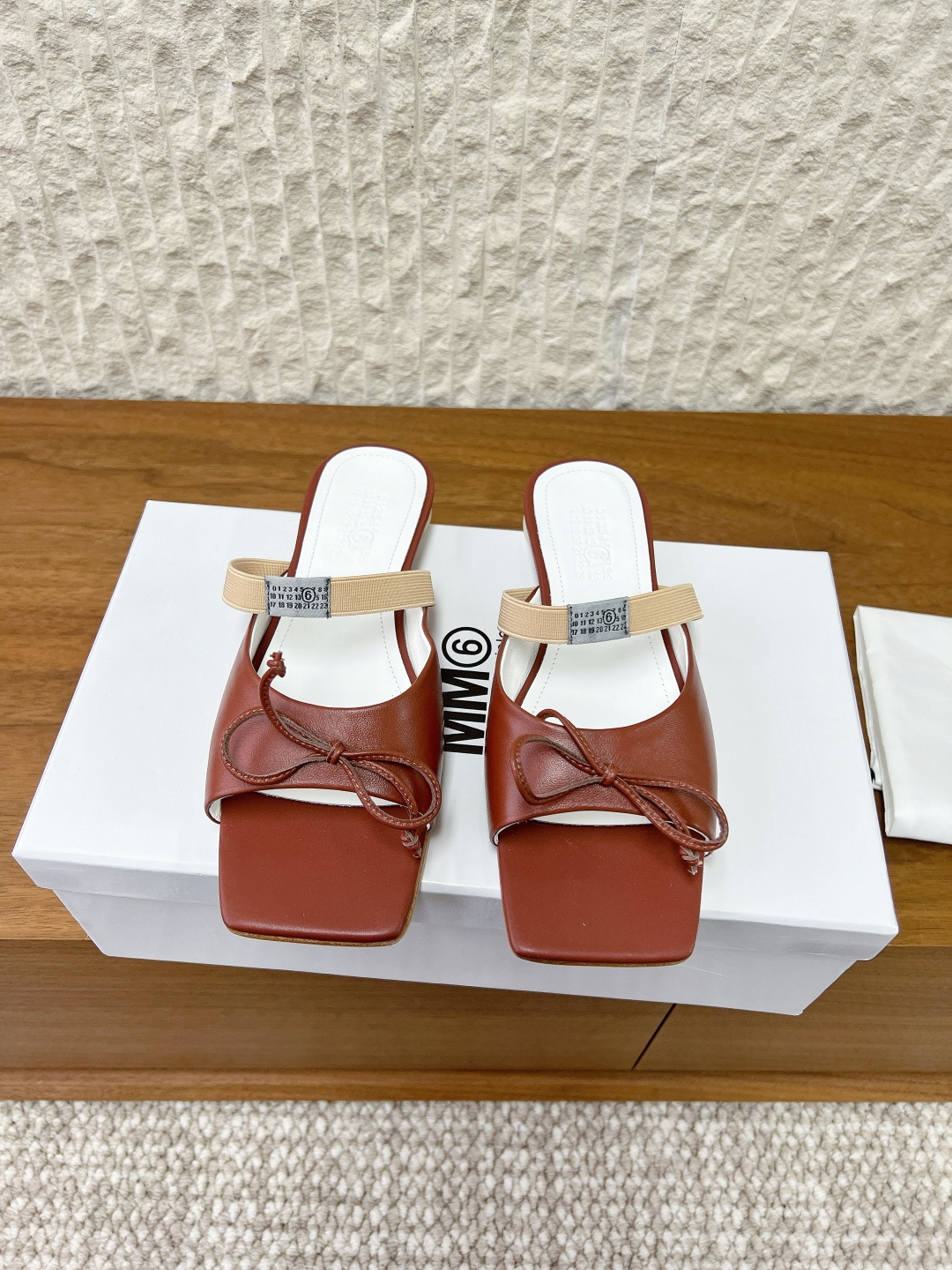 _ddI9siAe7YYMUNh-vyM4_0LDKi9PdWRt9xu1qLA