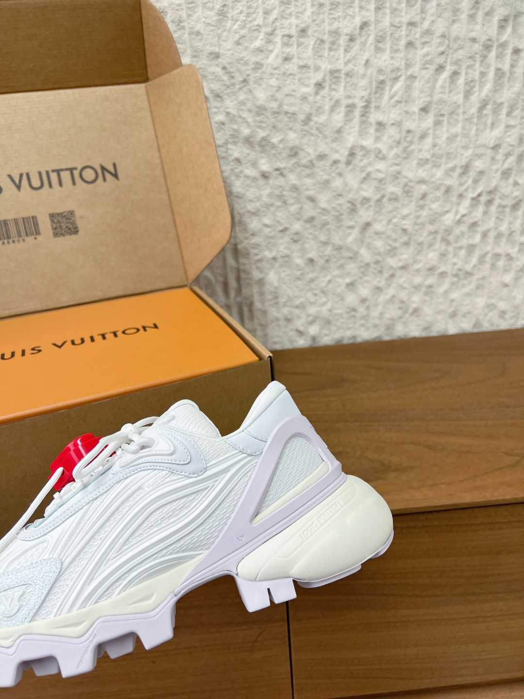 Louis Vuitton Louis Vuitton 路易威登26ss早春新款 休闲鞋 运动鞋 徒步鞋