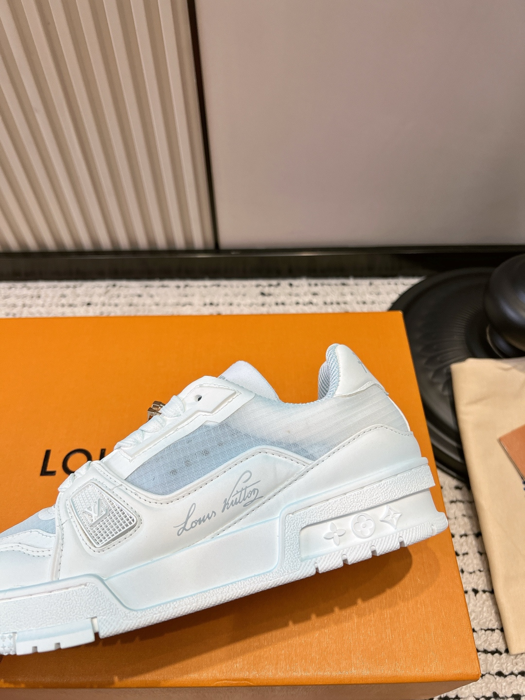 Louis Vuitton Sneakers