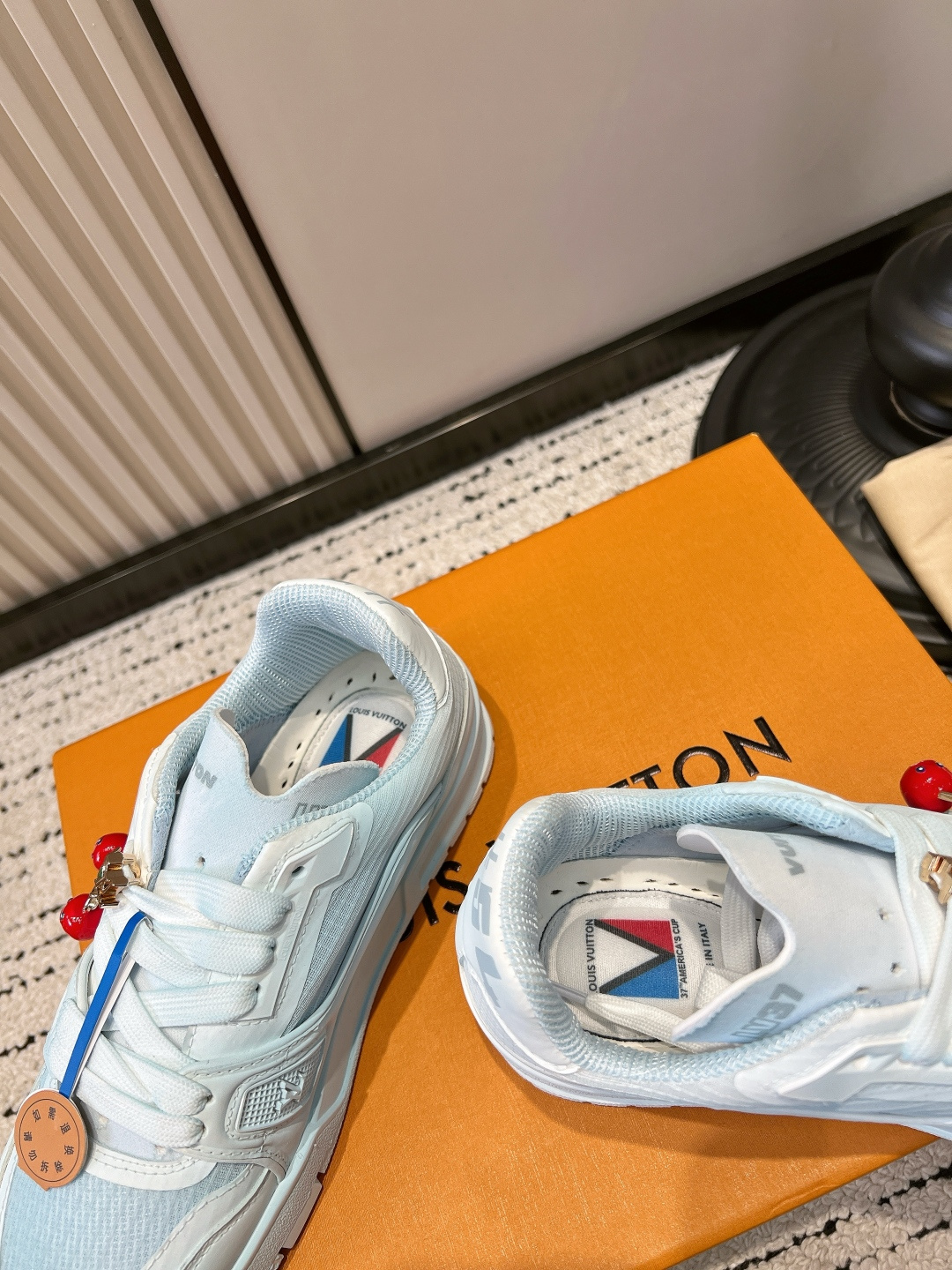 Louis Vuitton Sneakers