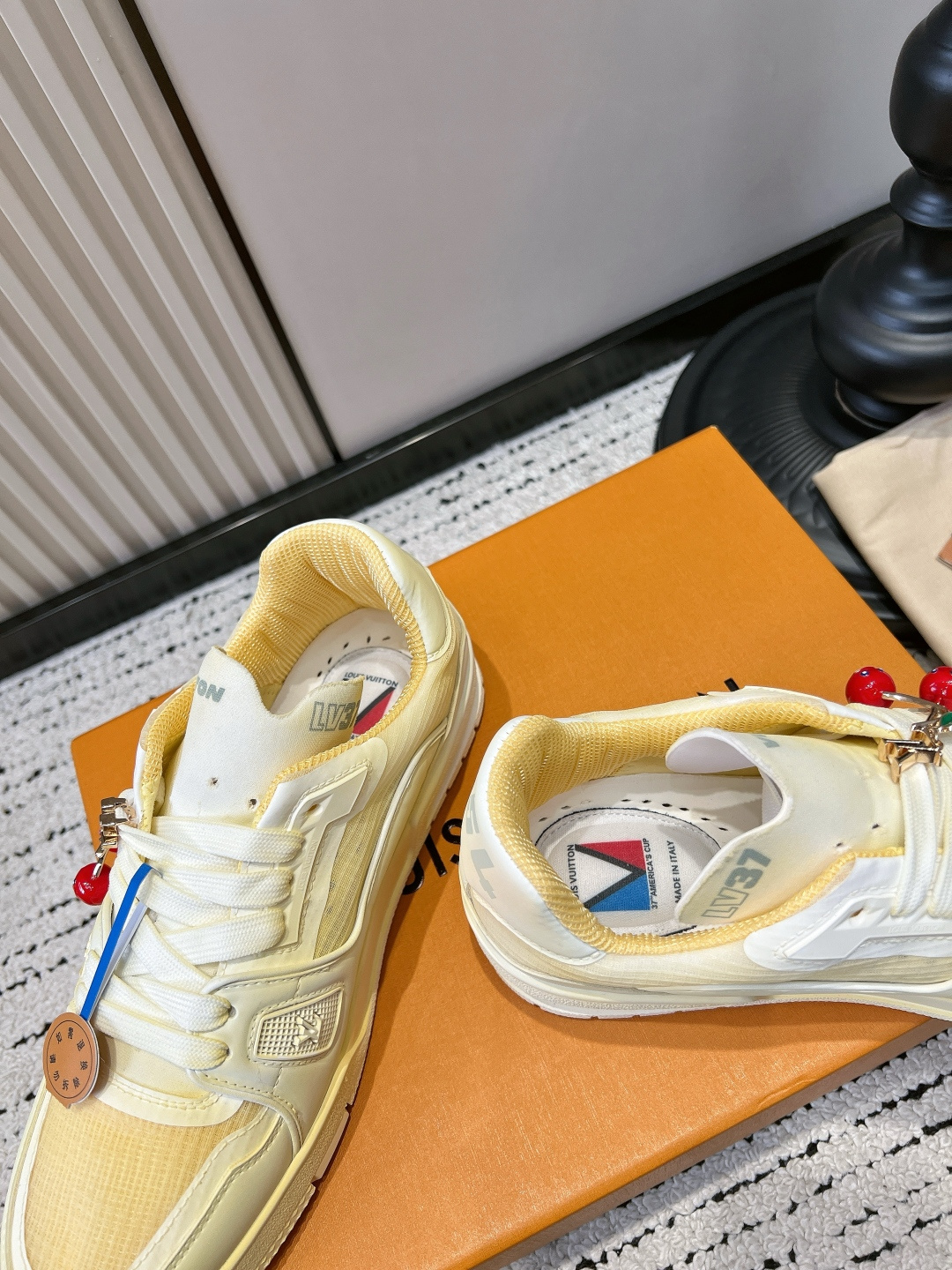 Louis Vuitton Sneakers
