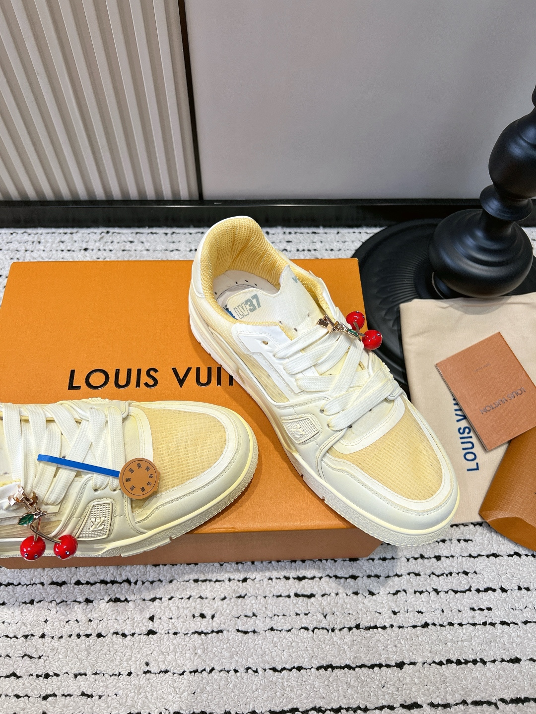 Louis Vuitton Sneakers