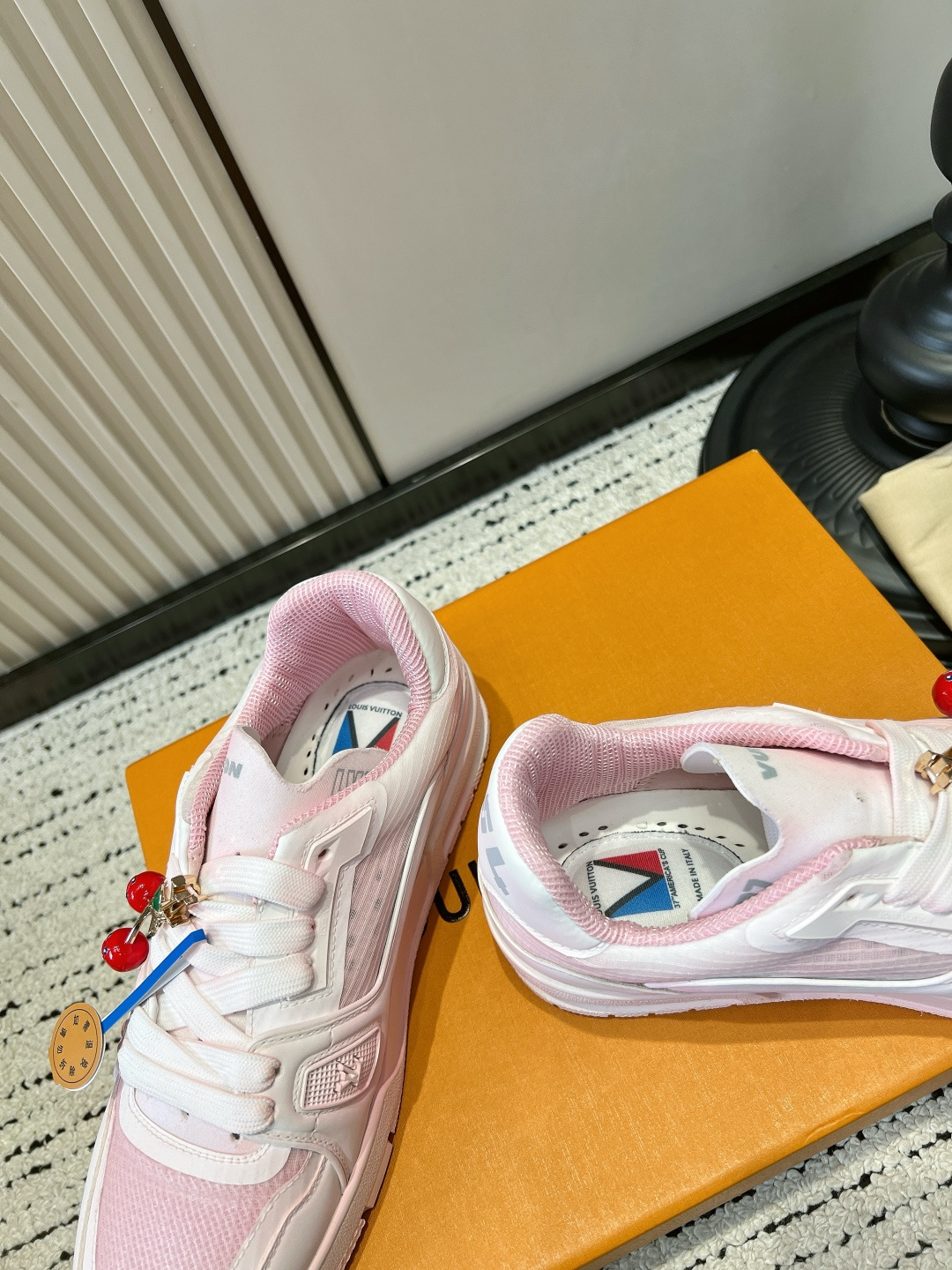 Louis Vuitton Sneakers