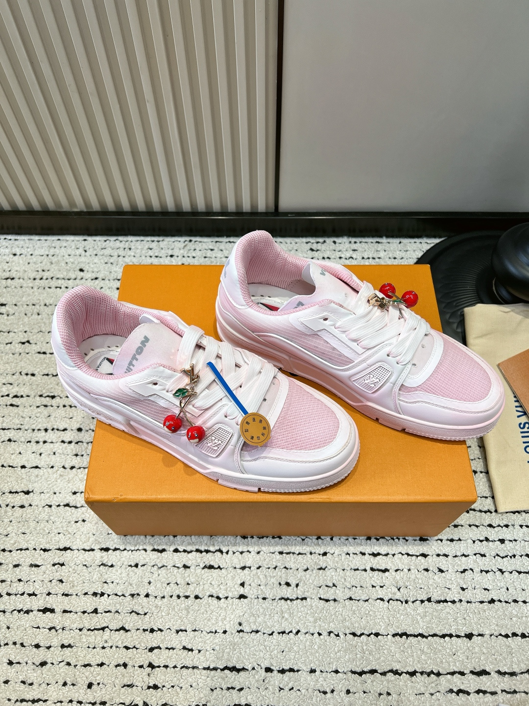 Louis Vuitton Sneakers