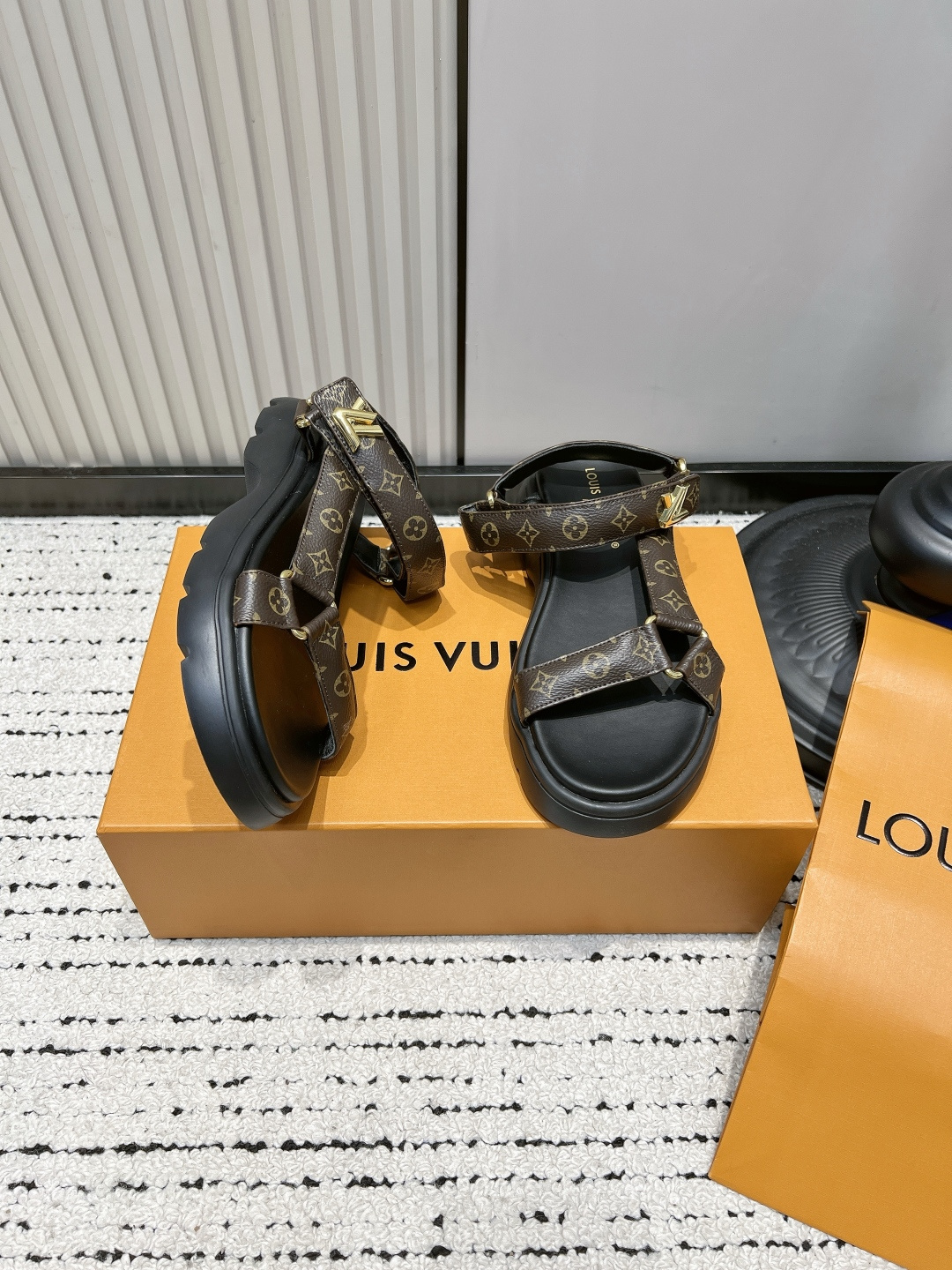 Louis Vuitton Sandals