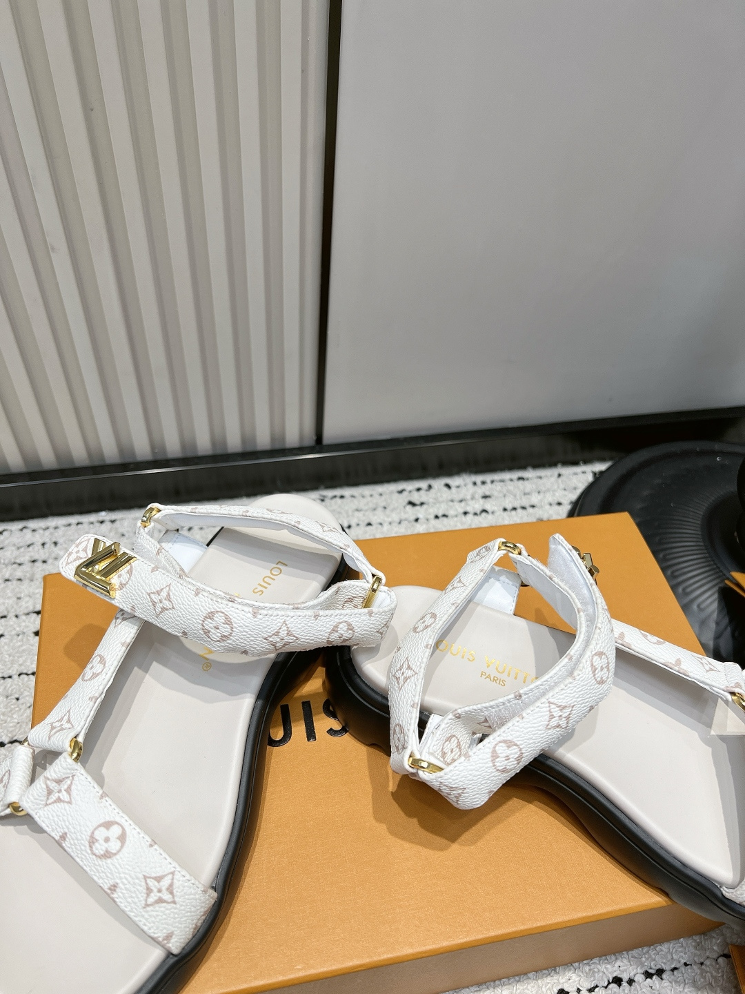 Louis Vuitton Sandals