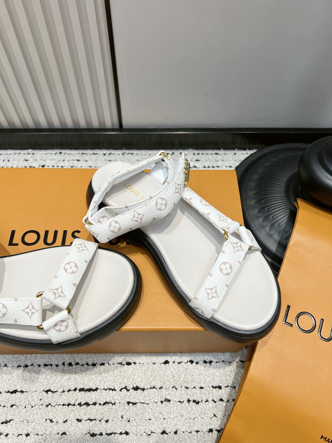 Louis Vuitton Sandals