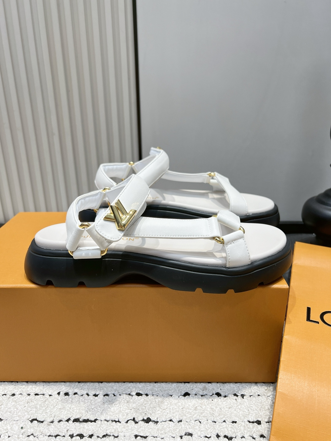 Louis Vuitton Sandals