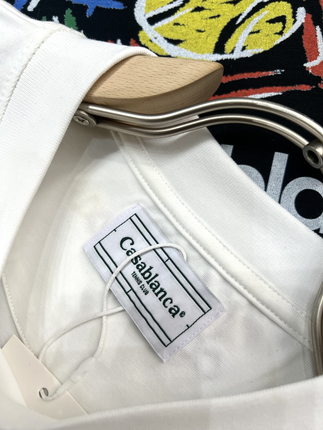 Casablanca Clothing: Comfortable, Stylish, High-Quality Leisure Wear for All Genders - 图片 4