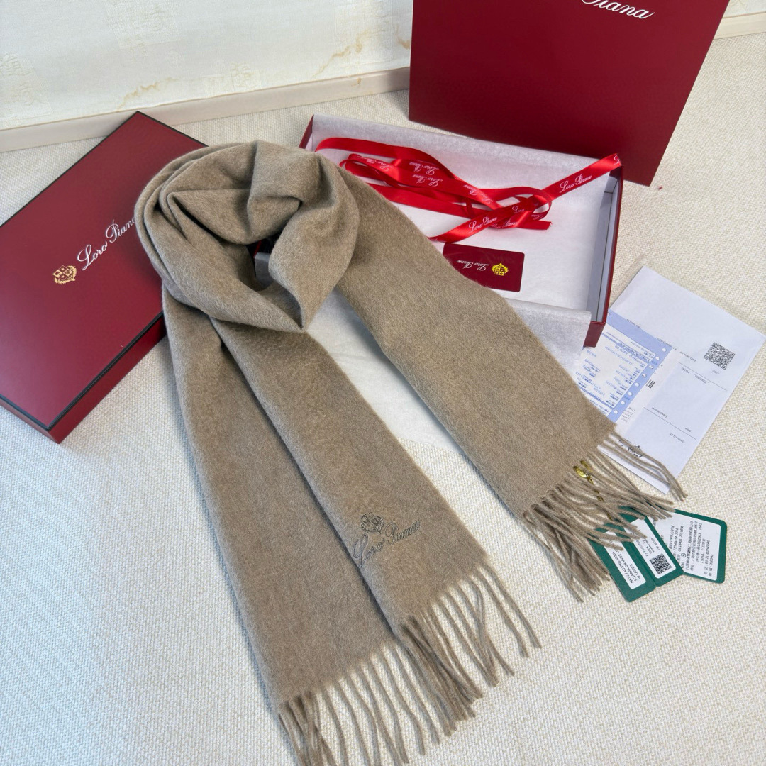 🆕Loro Piana · 诺悠翩雅秋冬新品❗️超级夯货 重磅来袭❗️【极品山羊绒小围巾】送人自留都太高