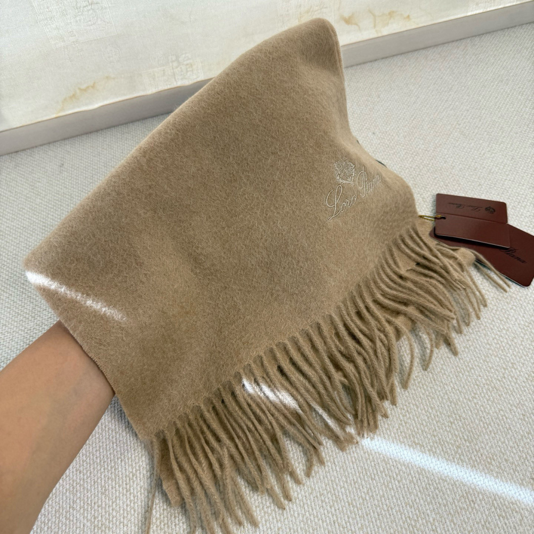 🆕Loro Piana · 诺悠翩雅秋冬新品❗️超级夯货 重磅来袭❗️【极品山羊绒小围巾】送人自留都太高