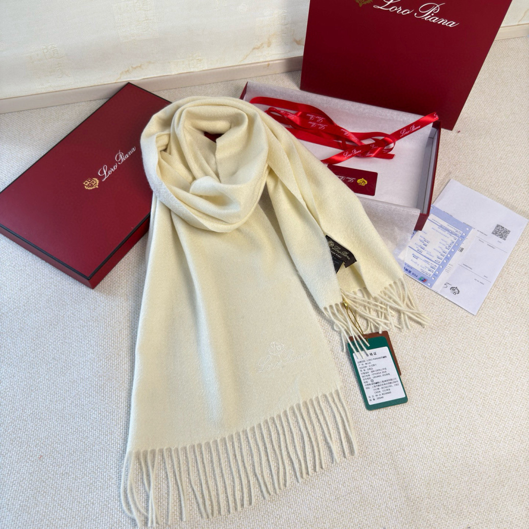 🆕Loro Piana · 诺悠翩雅秋冬新品❗️超级夯货 重磅来袭❗️【极品山羊绒小围巾】送人自留都太高