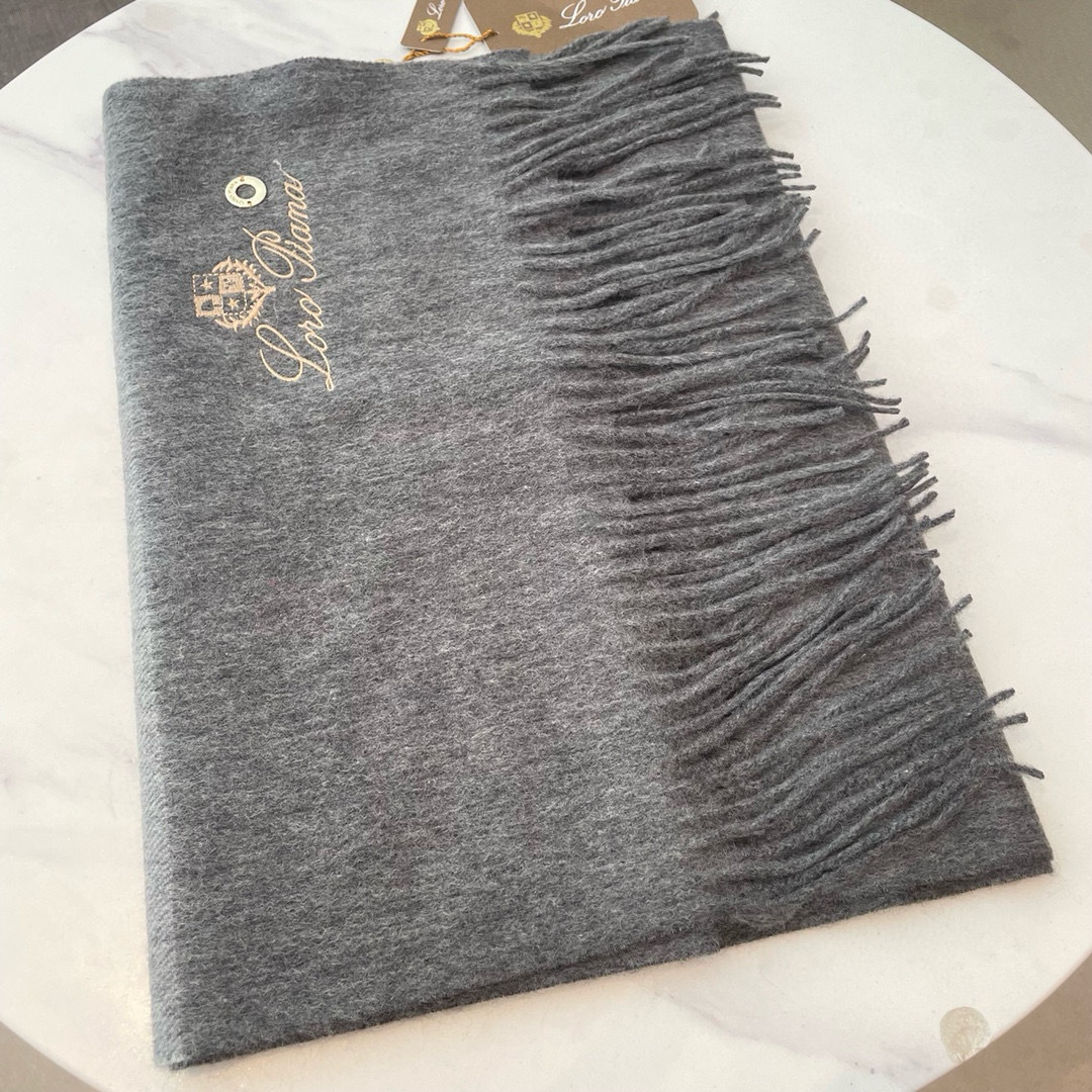 🆕Loro Piana · 诺悠翩雅❗️【贸易公司尾单，极品山羊绒围巾披肩】送人自留都太高大上了😍重磅上