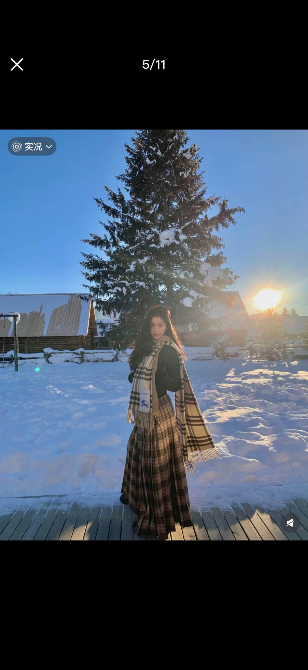 🆕易梦玲同款Bur新款双面两用格纹羊绒围巾，绝对是冬日里封神的一款，男女同款，配情侣款也是绝绝子啦，完全