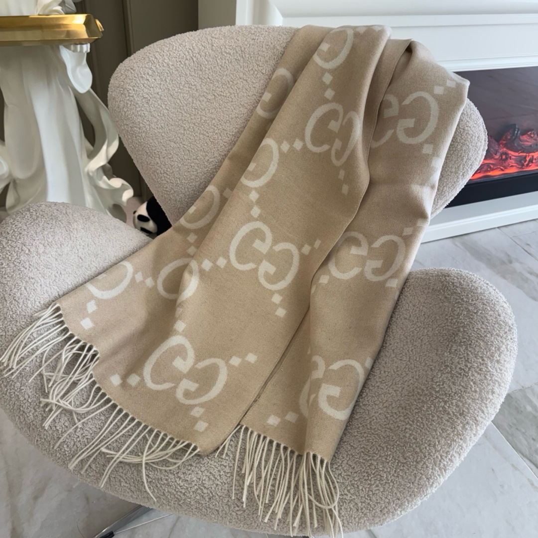 🆕Gucci金丝奶茶，带金属丝线版本，BlingBling闪闪的，专柜售价7845的好货！就是喜欢Guc