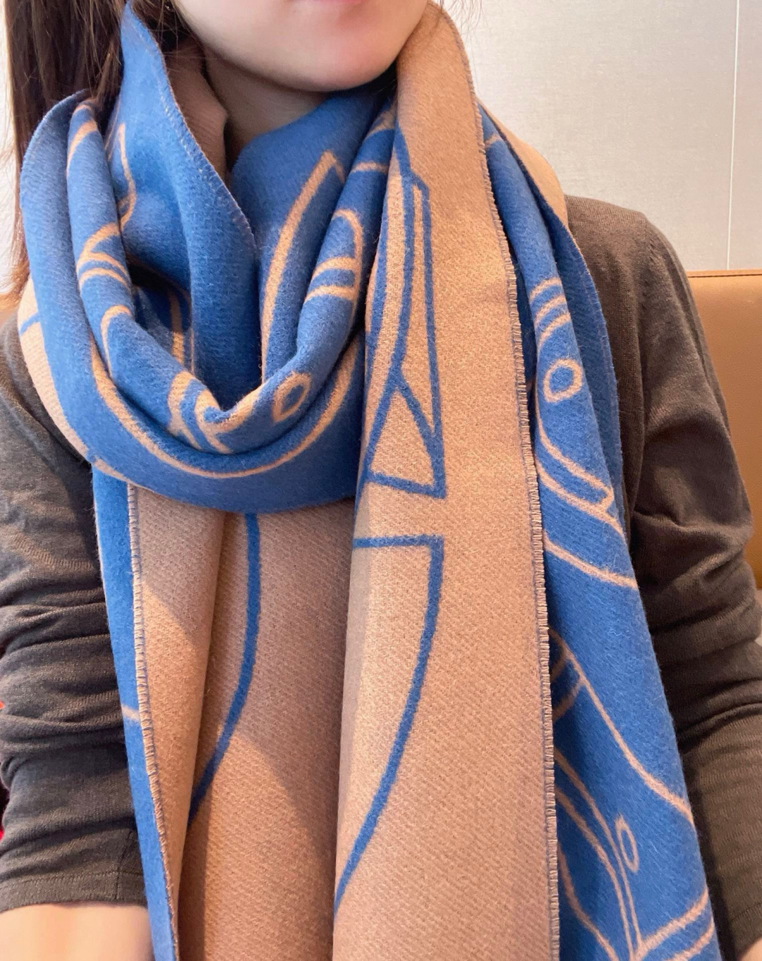 🆕Hermes · Casaque Entrelacs Equestres围巾❗️这款山羊绒围巾采用细腻