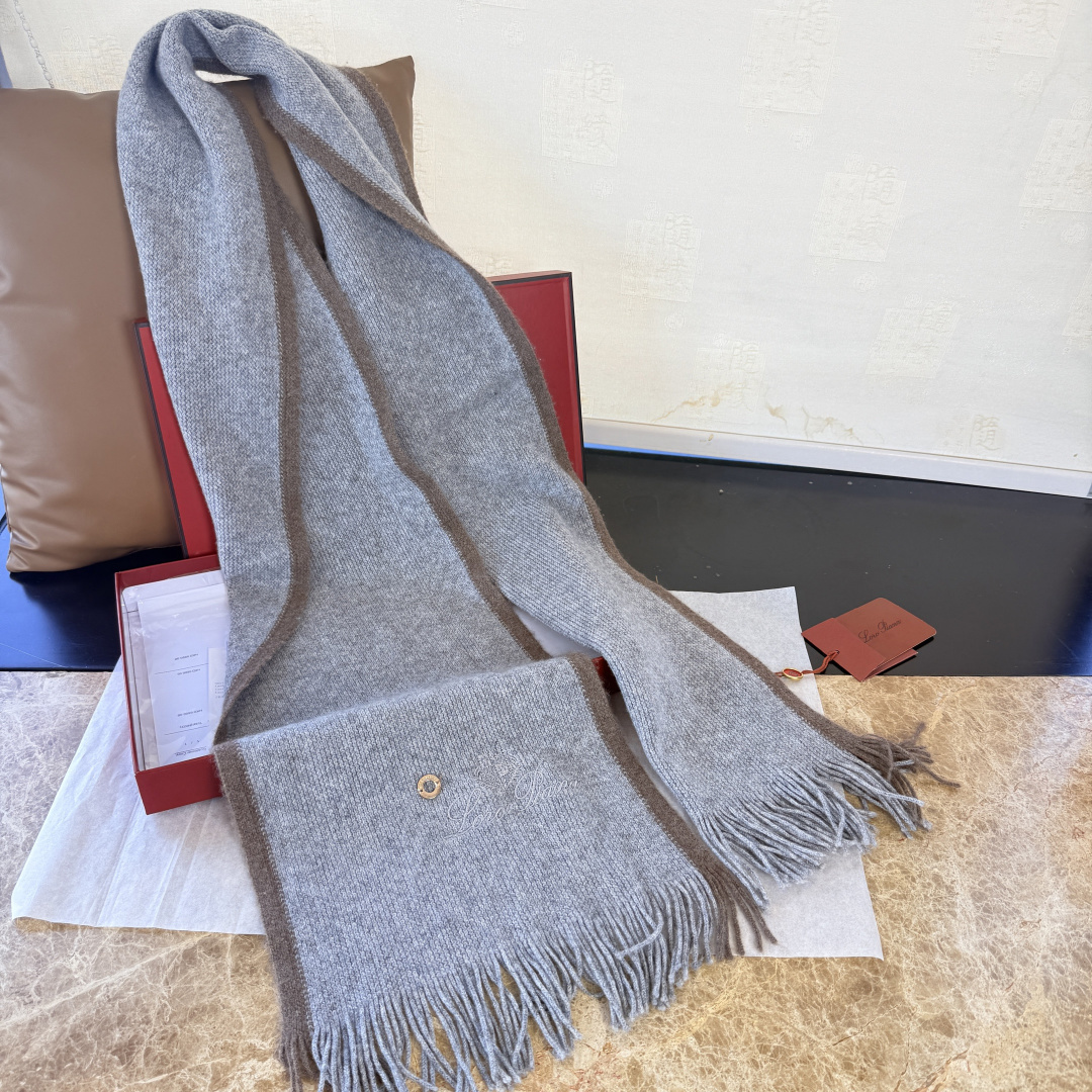 🆕Loro Piana · 诺悠翩雅秋冬新品羊绒针织围巾！出口尾单，客供顶级纱线！这款织法比较难，又很费