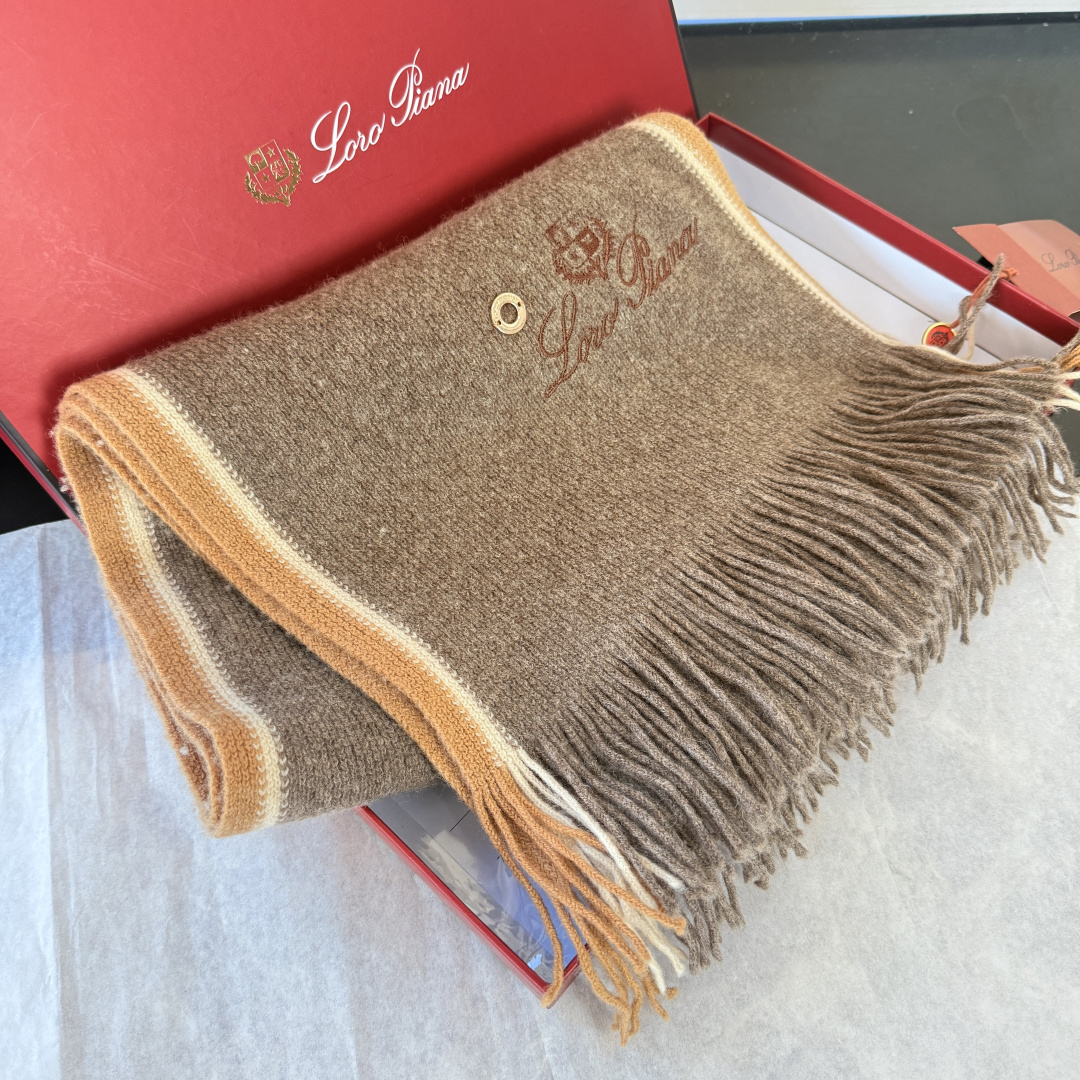 🆕Loro Piana · 诺悠翩雅秋冬新品羊绒针织围巾！出口尾单，客供顶级纱线！这款织法比较难，又很费
