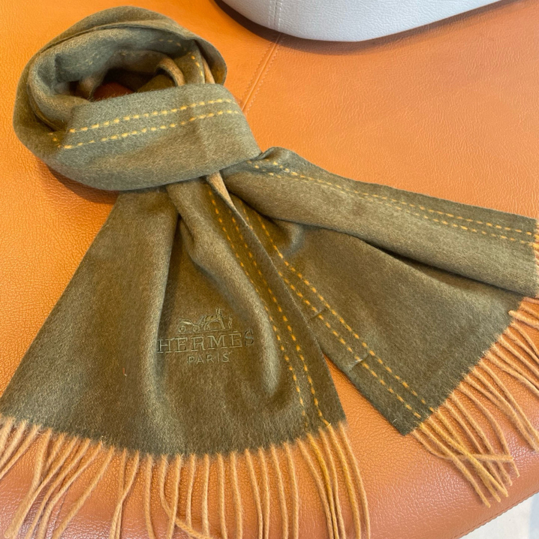 🆕 【▪Hermes · 爱马仕，大H难得一见的温柔配色，低调又不失优雅❗️】重点推荐❗️双面配色，新增